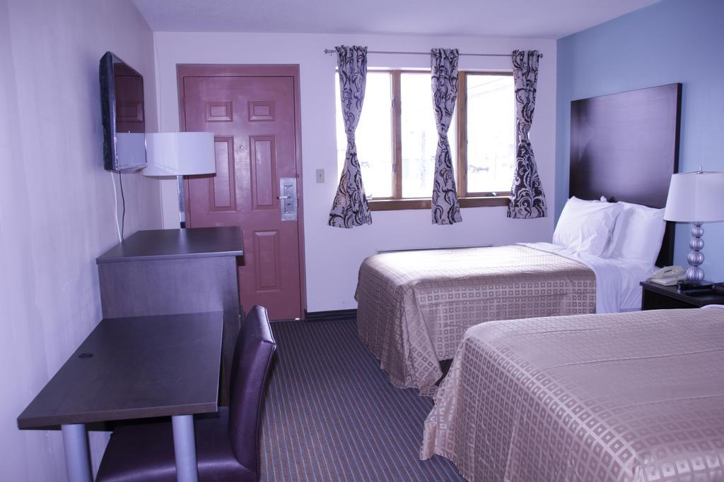 Sterling Inn Near Iag Airport ナイアガラフォールズ エクステリア 写真