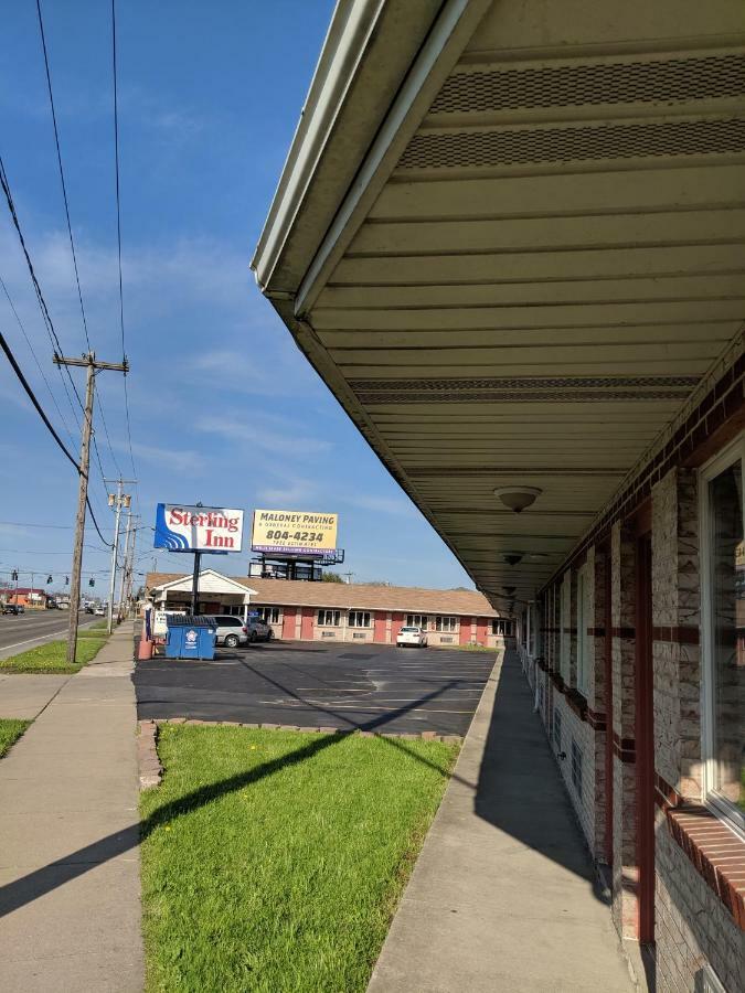 Sterling Inn Near Iag Airport ナイアガラフォールズ エクステリア 写真